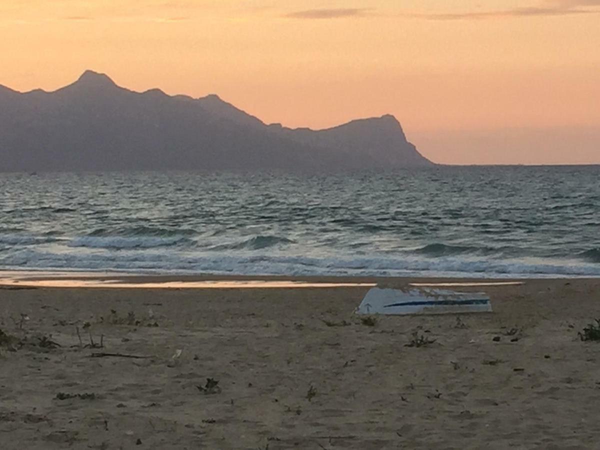 Casa Vacanze Playa 54 กัสเตลลัมมาเร เดล โกลโฟ ภายนอก รูปภาพ
